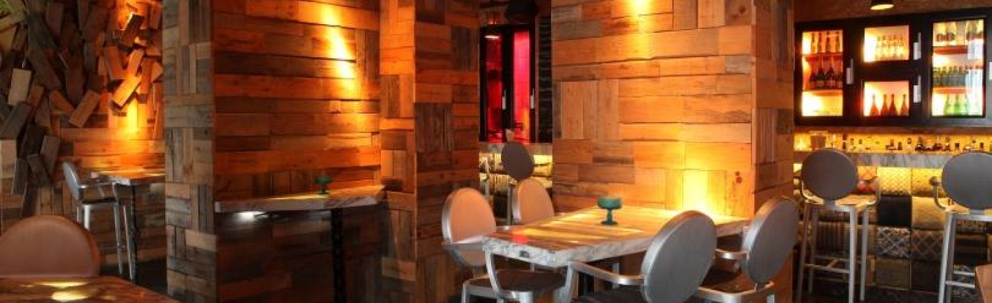 Domus Lounge Bar &amp; Restaurant, ресторан и лаундж-бар Domus в Никосии
