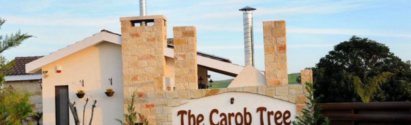 Ресторан The Carob Tree Ranch в Ларнаке