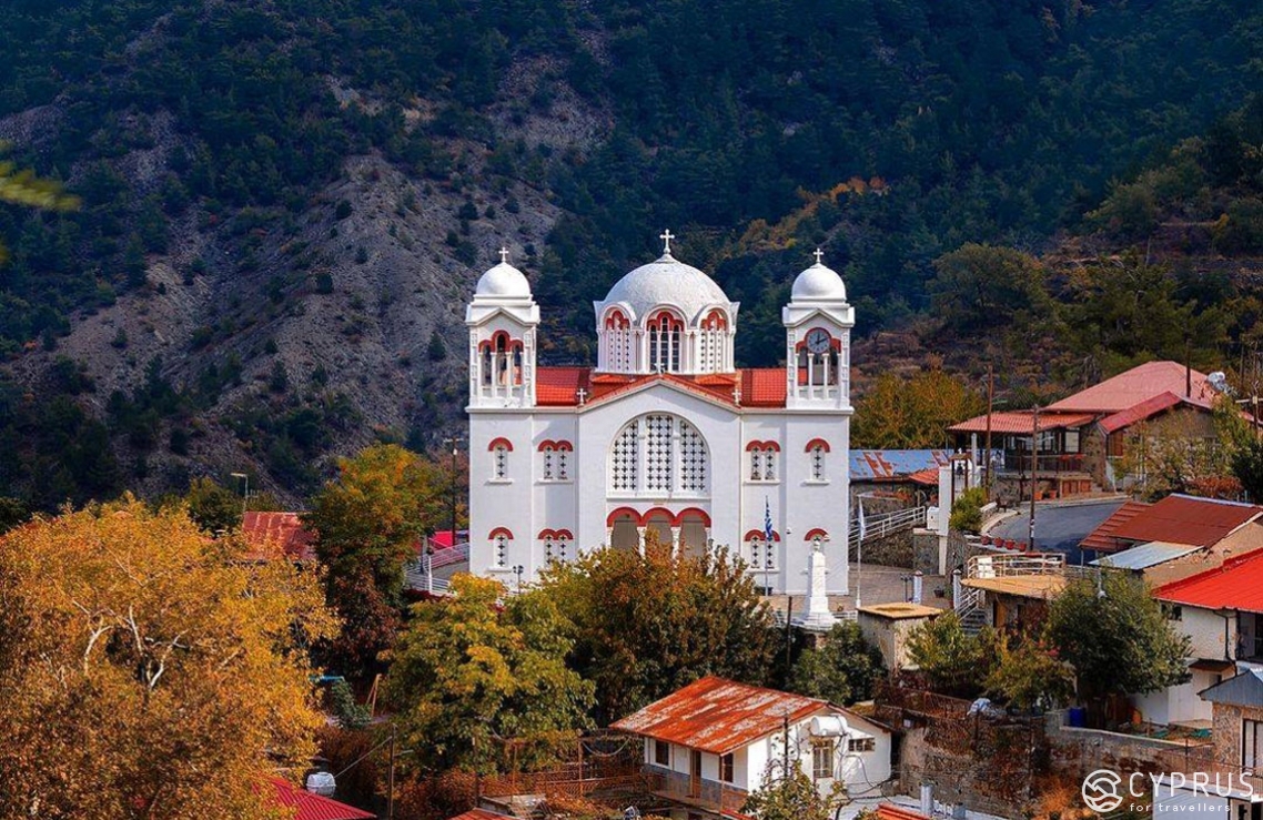 Церковь Святого Креста в деревне Педулас, Кипр